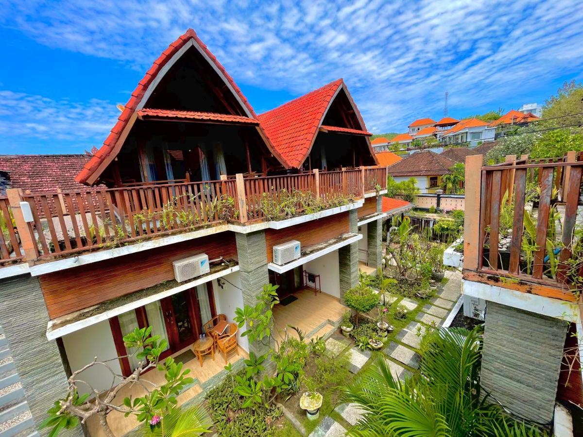 Ayu Laba Beach Villa And Resto Batununggul Buitenkant foto